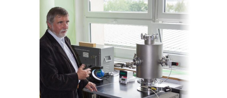 KURZ VAKUOVÉ TECHNIKY 2024 - LETOS 30. ROČNÍK