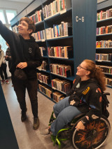 Fotogalerie IT1A a IT1B na návštěvě v Městské knihovně Rožnov p. R., foto č. 2